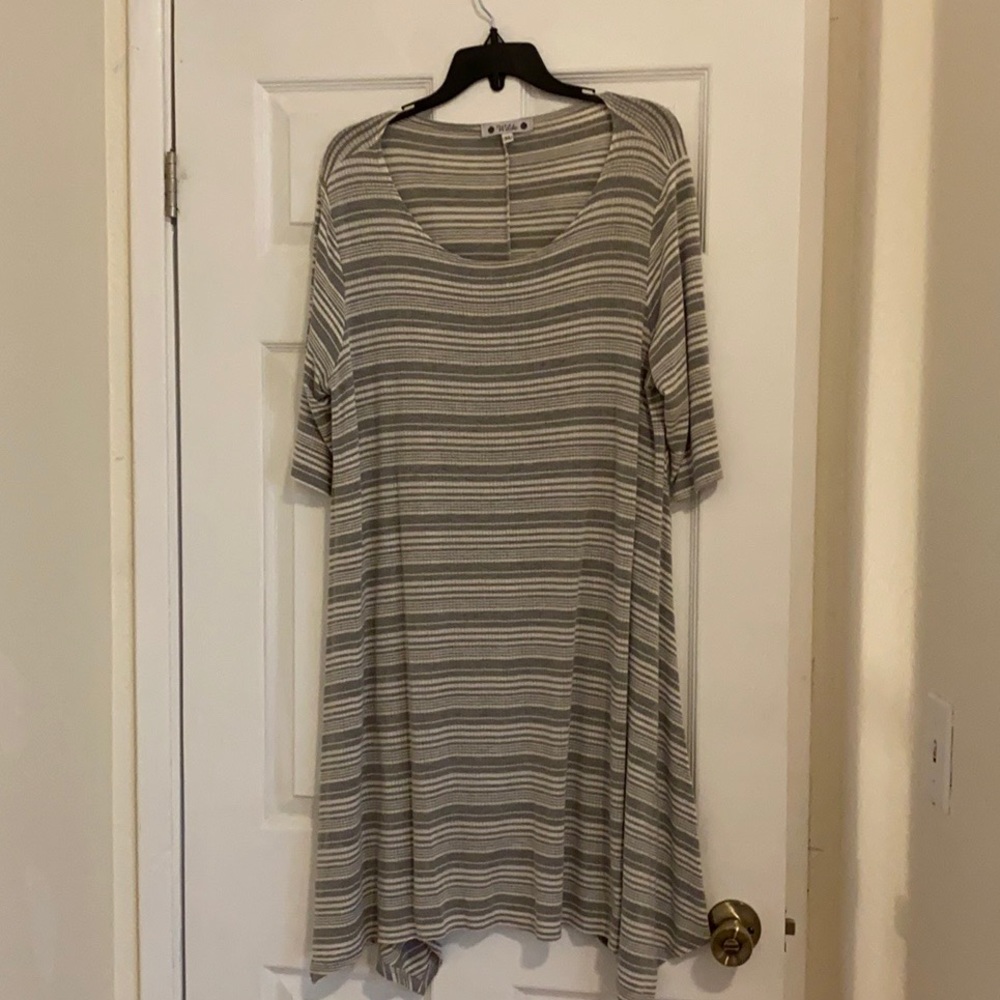 Grey & white dress